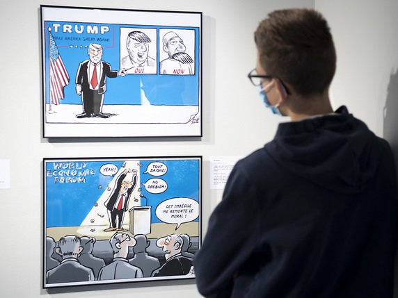 Bénédicte a fait ses premiers dessins du président américain en 2015. © KEYSTONE/LAURENT GILLIERON