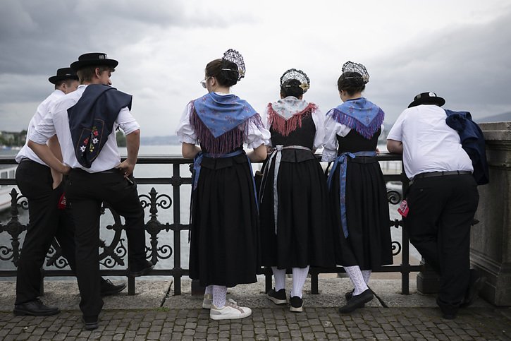 La Fête fédérale des costumes traditionnels a attiré environ 100'000 visiteurs sur trois jours à Zurich. © KEYSTONE/ENNIO LEANZA