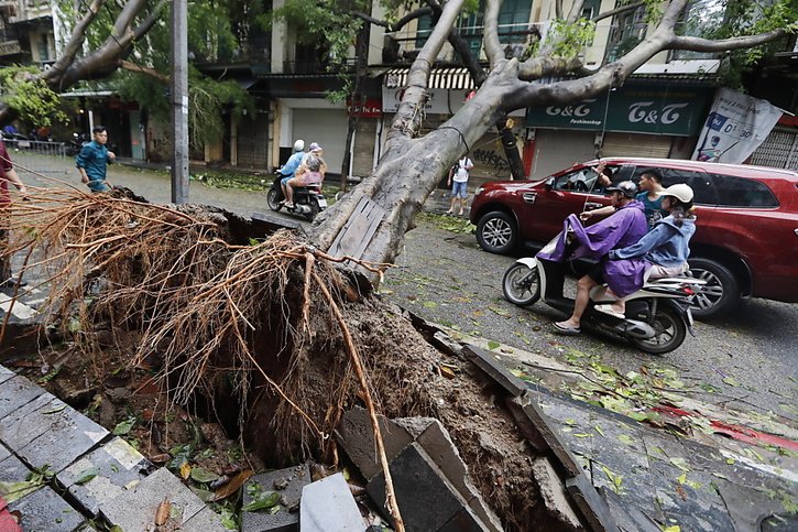 La capitale vietnamienne Hanoi n'a pas été épargnée. © KEYSTONE/EPA/LUONG THAI LINH