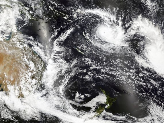Il a fallu près de quatre heures à l'oeil du cyclone pour traverser la deuxième plus grande île des Fidji. © KEYSTONE/AP