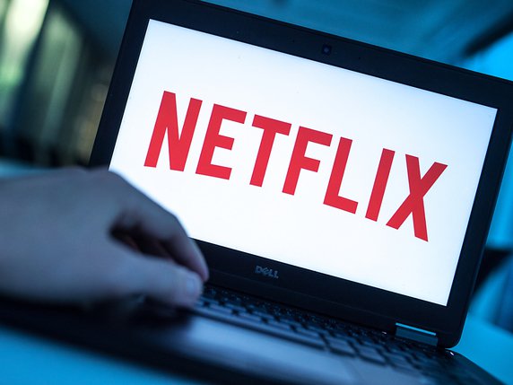 Plus de 200 millions de personnes dans le monde ont un abonnement à Netflix (achives). © KEYSTONE/DPA/ALEXANDER HEINL