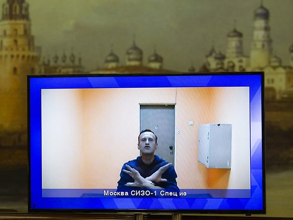 L'opposant Alexeï Navalny a dénoncé depuis sa cellule une mesure arbitraire. © KEYSTONE/AP/Alexander Zemlianichenko