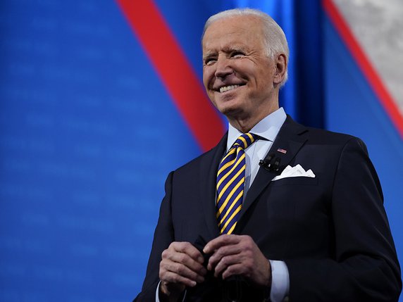 Joe Biden a répondu aux questions posées par des citoyens lors d'un "town hall", un forum retransmis en direct sur la chaîne CNN. © KEYSTONE/AP/Evan Vucci