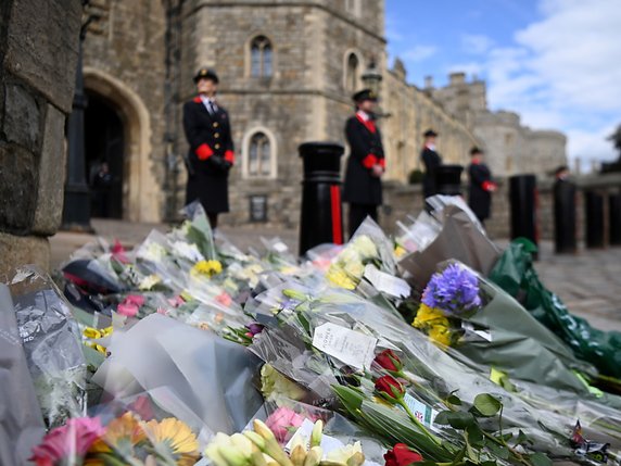 Le Royaume-Uni était en deuil samedi au lendemain du décès du prince Philip. © KEYSTONE/EPA/ANDY RAIN
