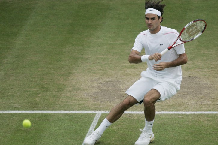 Roger Federer: il retrouvera le jeu sur gazon la semaine prochaine à Halle. © KEYSTONE/AP/KIRSTY WIGGLESWORTH