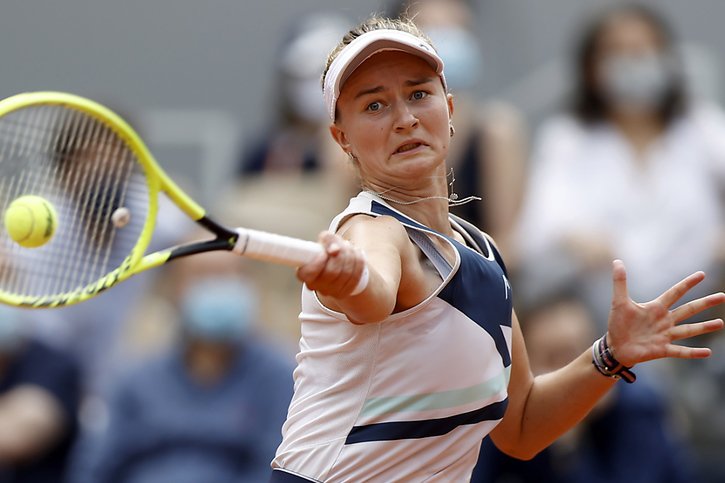 Le titre à Roland-Garros pour Barbora Krejcikova © KEYSTONE/EPA/IAN LANGSDON