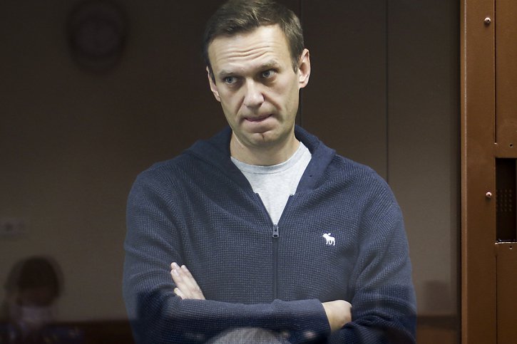 Alexeï Navalny avait été deux jours dans le coma dans un hôpital sibérien avant d'être transféré à Berlin pour y être soigné. L'opposant de 45 ans est emprisonné en Russie, où il est revenu en janvier 2021 (archives). © KEYSTONE/AP Babuskinsky District Court