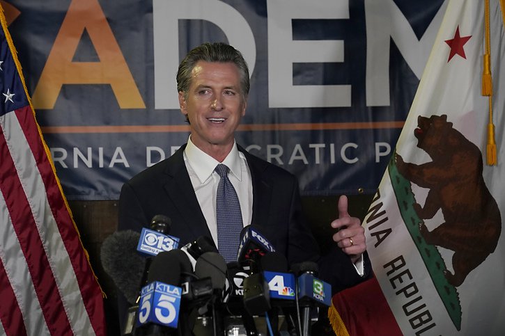 Selon les premières estimations, Gavin Newsom devrait rester gouverneur de la Californie. © KEYSTONE/AP/Rich Pedroncelli