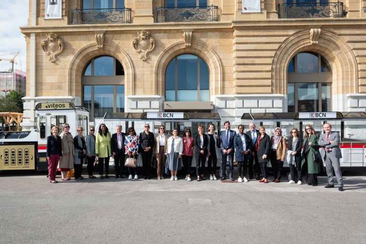 Dix-huit ambassadrices ont été accueillies à Neuchâtel, par le Conseil communal de la ville (photo) et une délégation du Conseil d'Etat. © Lucas Vuitel