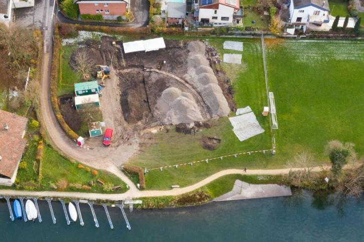 L'amphithéâtre romain découvert à Kaiseraugst (AG) se trouve sur la rive du Rhin. © Service d'archéologie cantonale AG