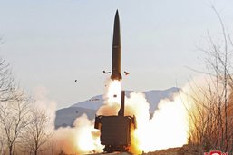 Pyongyang dit avoir lancé deux missiles depuis un train