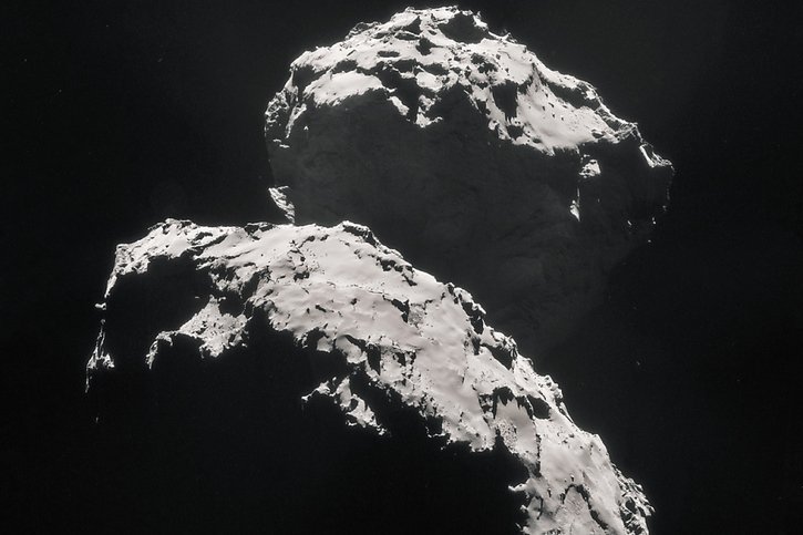 Les molécules découvertes sur la comète "Tchouri"donnent des informations précieuses sur le rôle joué par les comètes dans l'apparition de la vie sur Terre. © KEYSTONE/EPA ESO/ESA/ROSETTA/NAVCAM / HANDOUT