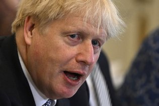 De plus en plus isolé, Boris Johnson se bat pour sa survie