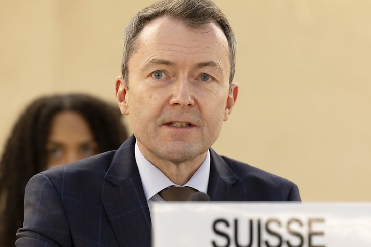L'ambassadeur suisse à l'ONU à Genève Jürg Lauber était le seul représentant d'un pays occidental à l'ouverture d'une exposition controversée sur le Xinjiang à Genève (archives). © KEYSTONE/SALVATORE DI NOLFI