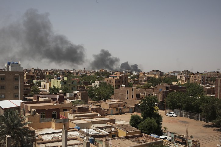 Les combats ont fait des centaines de victimes et des milliers de blessés au Soudan. Ils ont notamment lieu à Khartoum, la capitale (archives). © KEYSTONE/AP/Marwan Ali