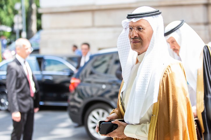 Le prince saoudien Abdelaziz ben Salmane espère ainsi doper les cours. © KEYSTONE/EPA/MAX BRUCKER