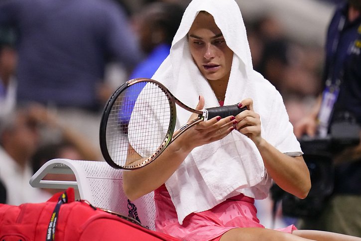 Aryna Sabalenka a craqué en finale, alors qu'elle semblait avoir le match en mai © KEYSTONE/AP/Manu Fernandez