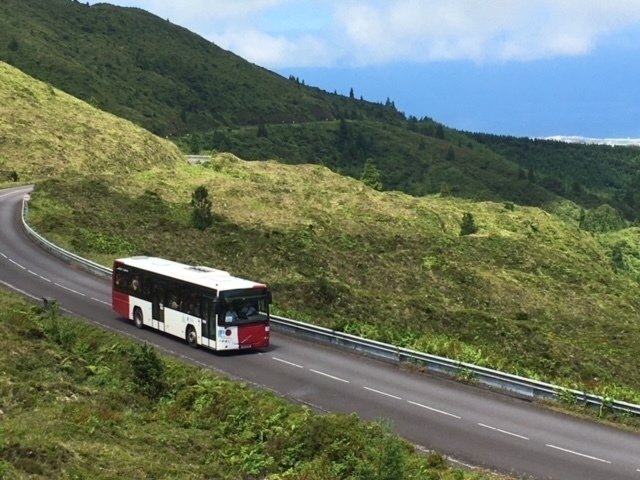 La prime «Scoop lecteur» du mois d'août pour le bus des TPF aux Açores