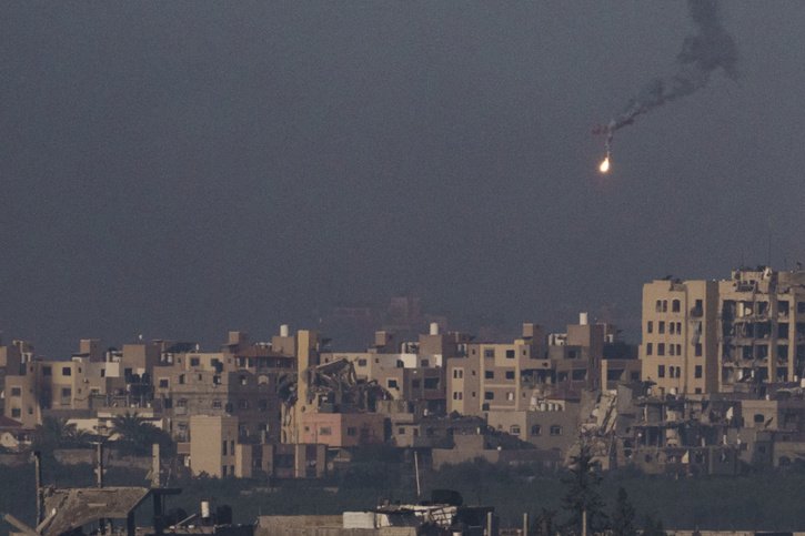 L'armée israélienne continue de pilonner la bande de Gaza afin d' "anéantir" le Hamas. © KEYSTONE/AP/Leo Correa