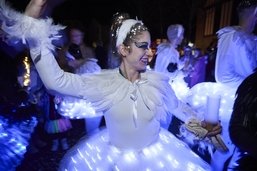 Carnaval des Bolzes: Le cortège nocturne séduit toujours plus de monde