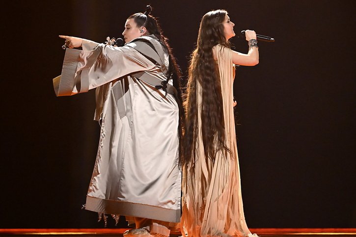 Les Ukrainiennes alyona alyona et Jerry Heil ont interprété le titre "Teresa & Maria" lors de la demi-finale de mardi. © KEYSTONE/EPA/JESSICA GOW